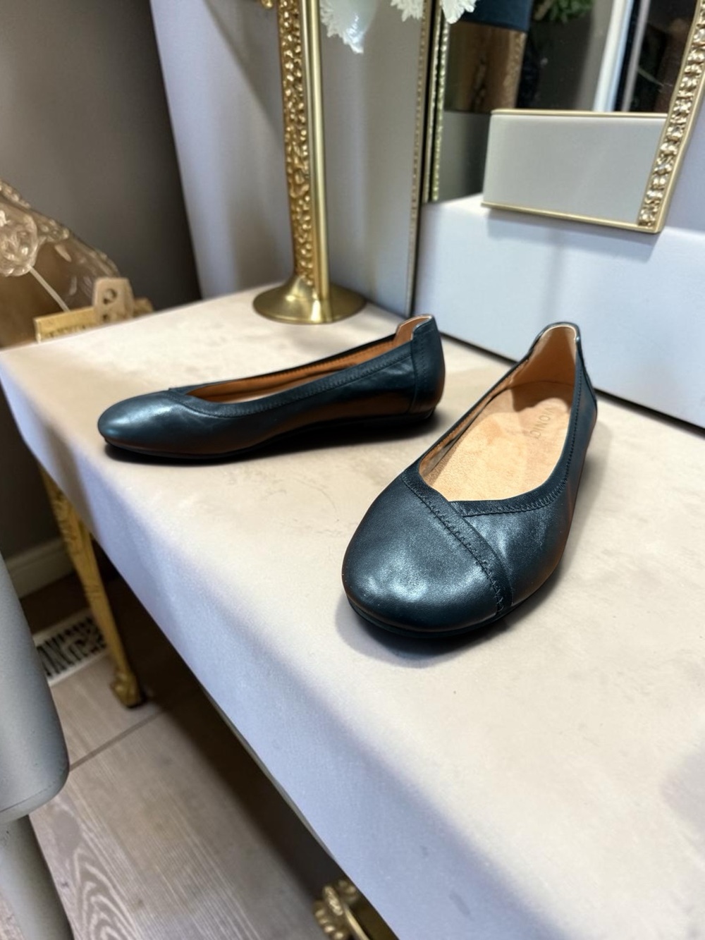 Vionic Caroll Black Leather Preppy Ballet Flats Orthotic Comfort Shoes Sz 9